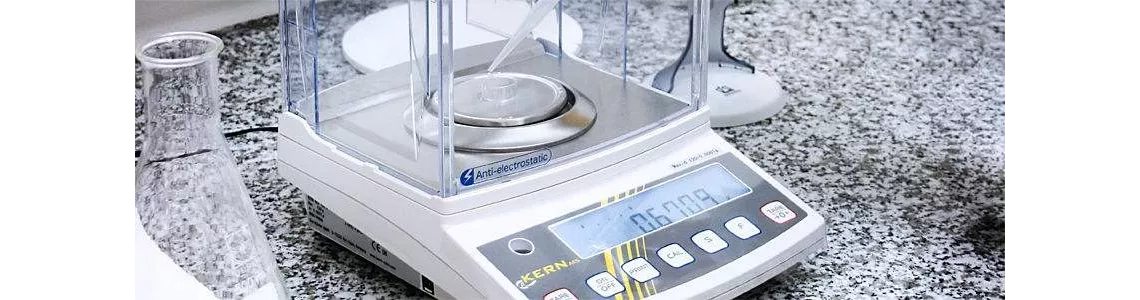 Balances d'analyse (0,0001g)